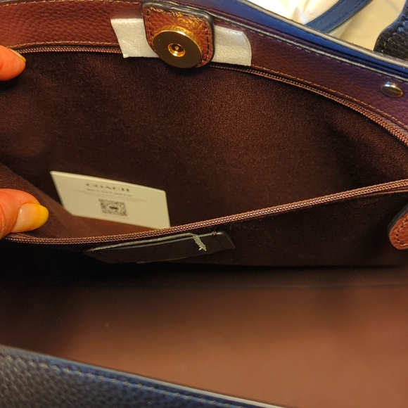 Coach Black Leather Town Tote NWT - Picture 8 of 11